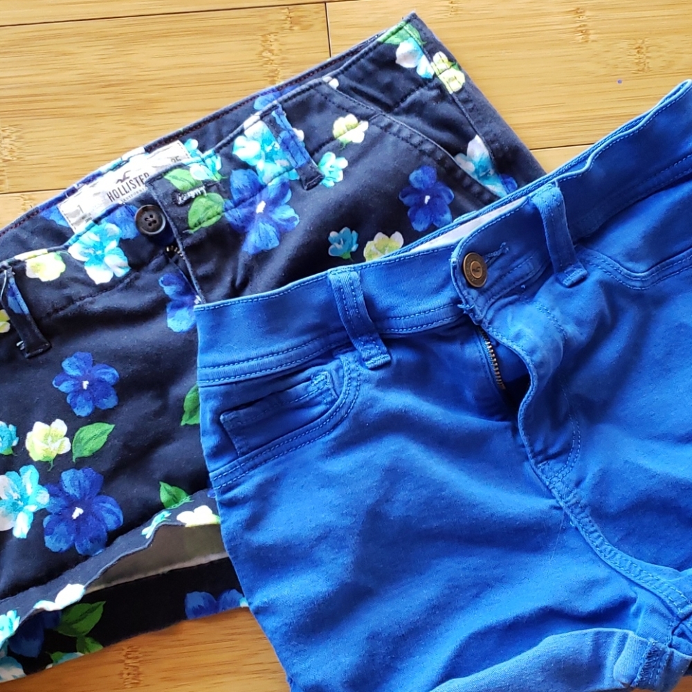 Hollister shorts size 1 w25 floral and blue!